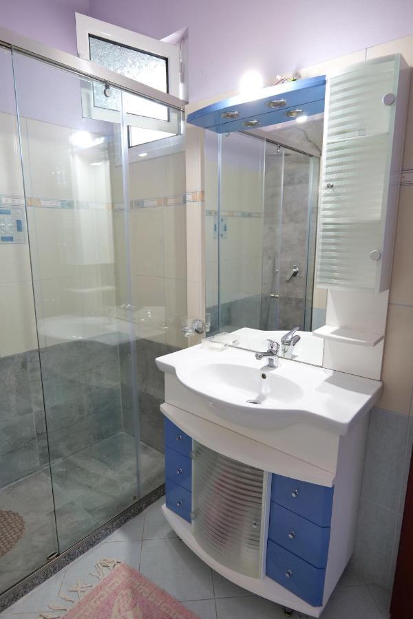 Klevis Apartament Saranda